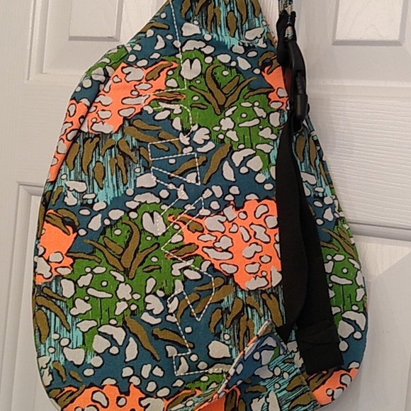 KAVU Rope Pack Sling Crossbody Bag Backpack NWOT - Picture 10 of 14